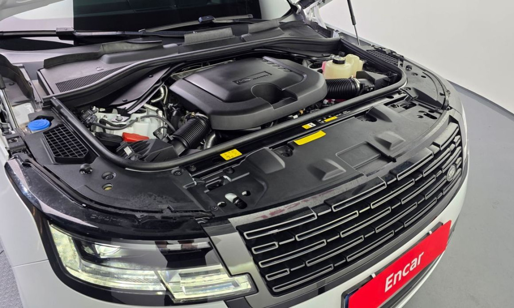 Land Rover Range Rover D350 Autobiography Long Wheel Base, 2025