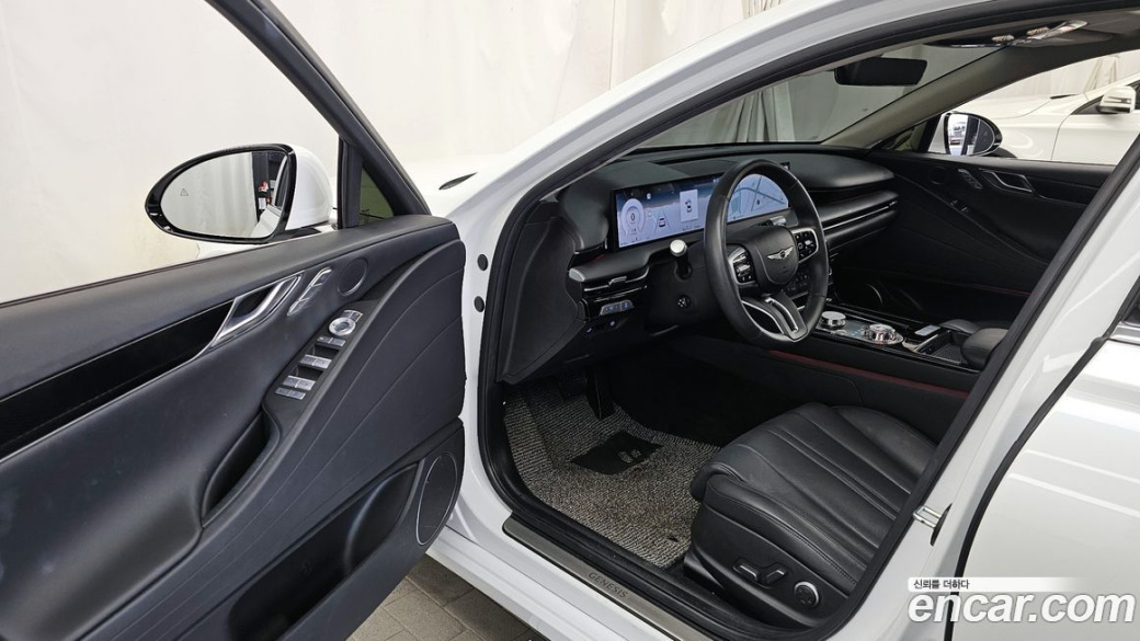Genesis G80 Gasoline 2.5 Turbo 2WD, 2025