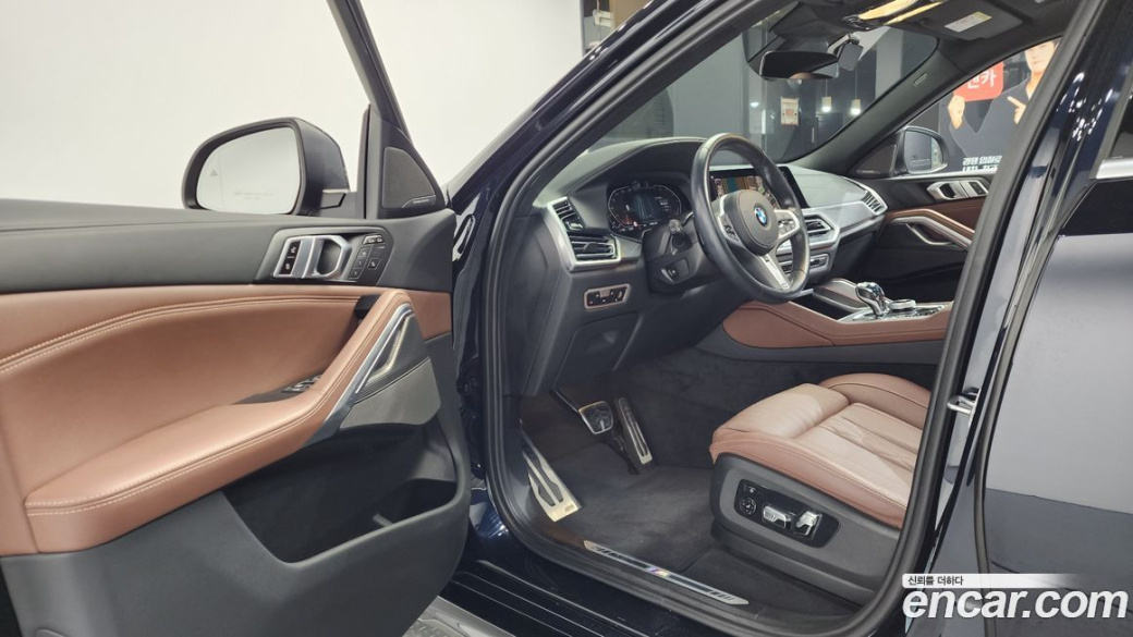 BMW X6 xDrive40i M Sport, 2023