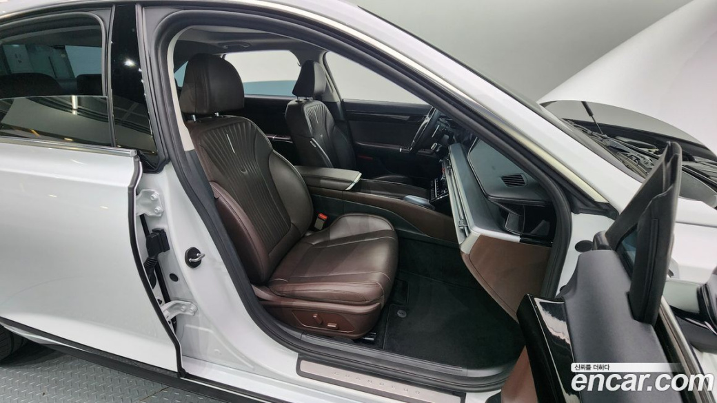 Hyundai Grandeur 2,5 Gasoline 2WD, 2023