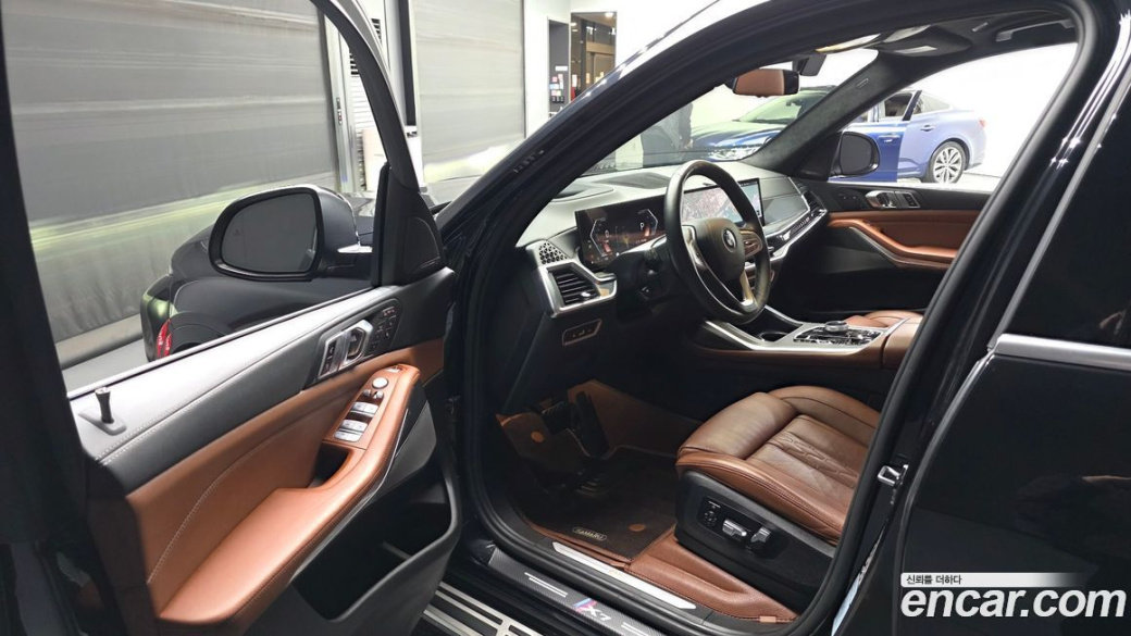 BMW X7 xDrive 40i Design Pure Excellence 7-Seater, 2024