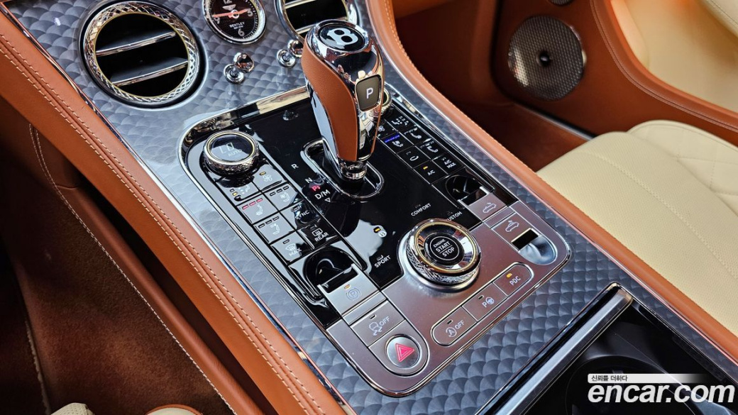 Bentley Continental 6.0 GTC, 2022