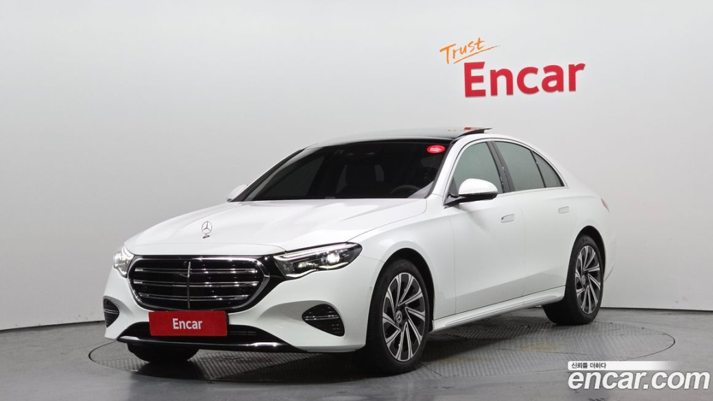 Mercedes-Benz E-Class E300 4MATIC Exclusive, 2024