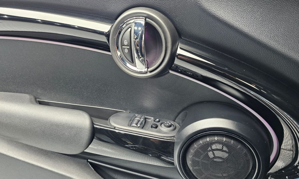 Mini Cooper JCW, 2024