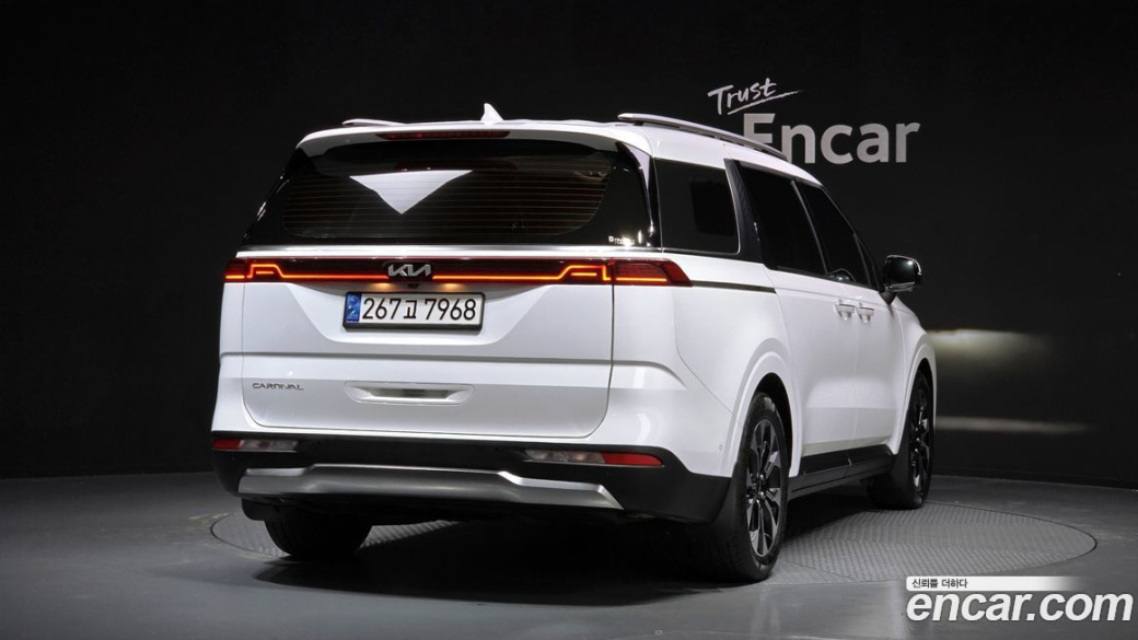 Kia Carnival 7-Seater Signature, 2022