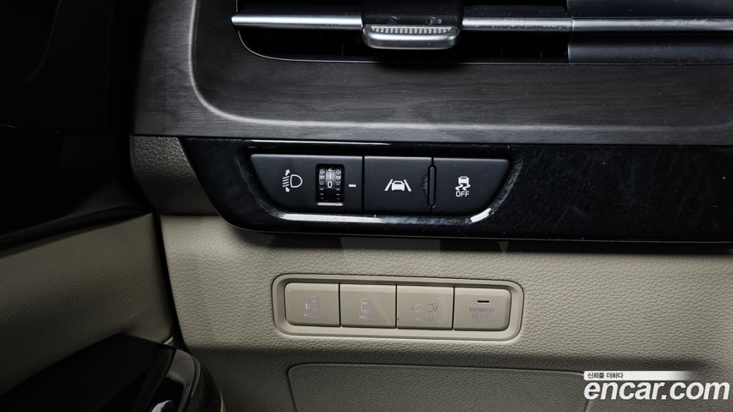 Kia Carnival 9-Seater Noblesse, 2022