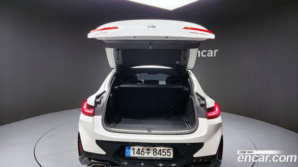 BMW X4 xDrive20i M Sport, 2023