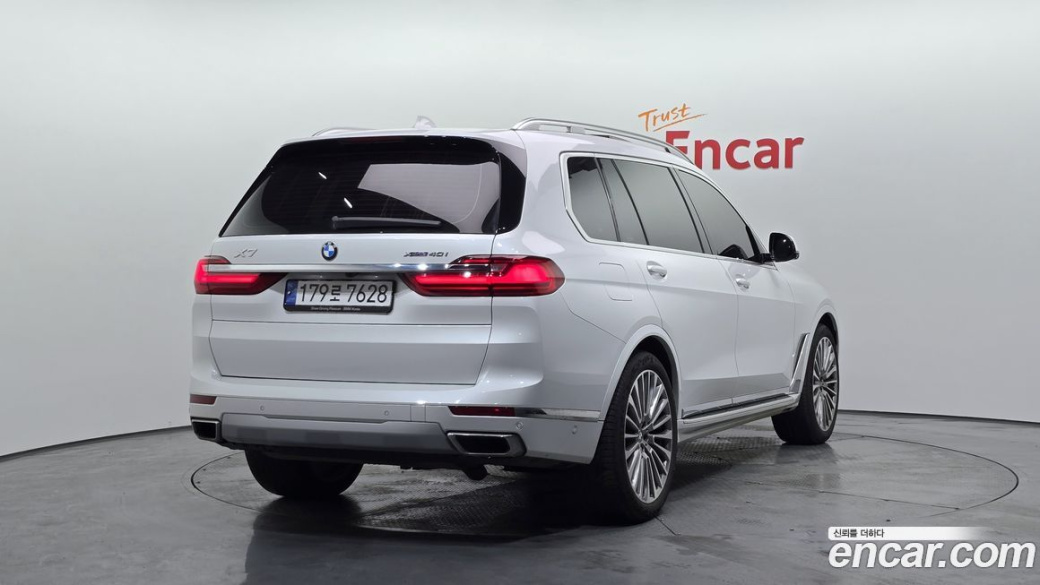 BMW X7 xDrive 40i Design Pure Excellence 7-Seater, 2022