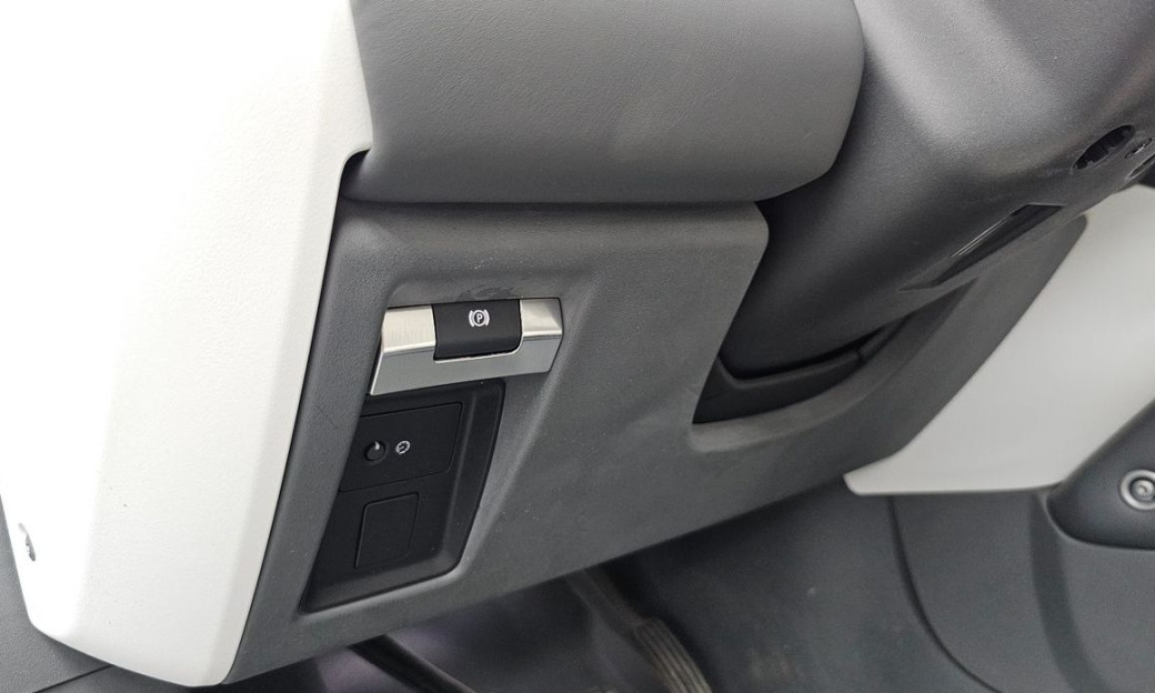 Land Rover Defender 110 D300 HSE, 2023
