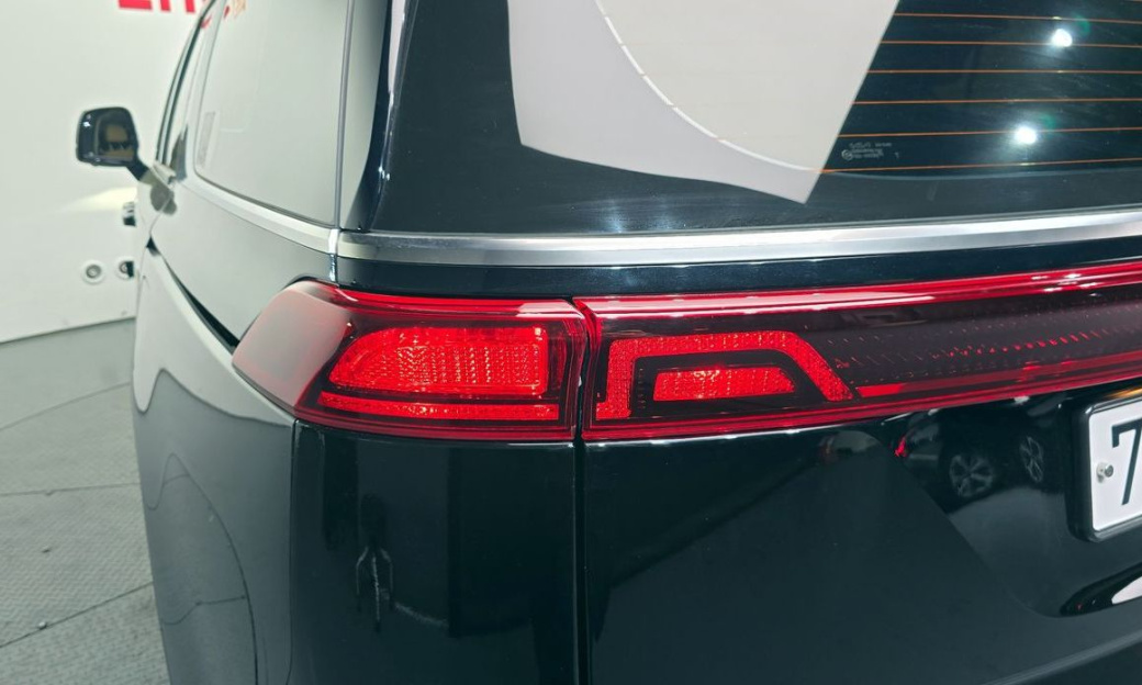 Kia Carnival 11-Seater Signature, 2023