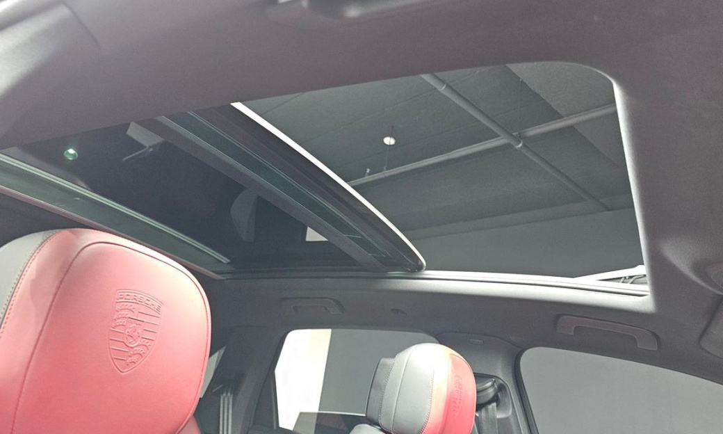 Porsche Cayenne 3.0, 2024