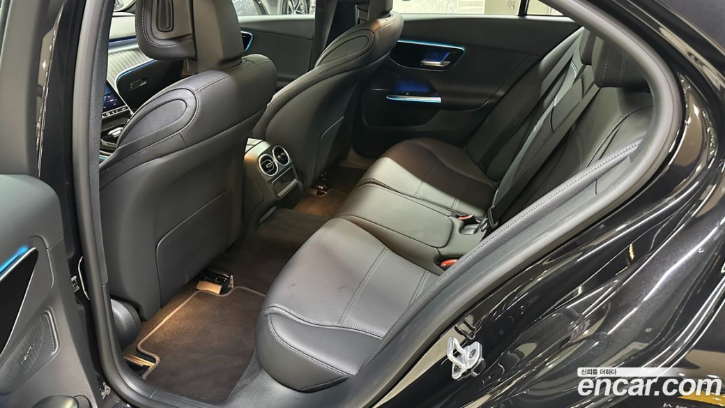 Mercedes-Benz C-Class C200 Avantgarde, 2025