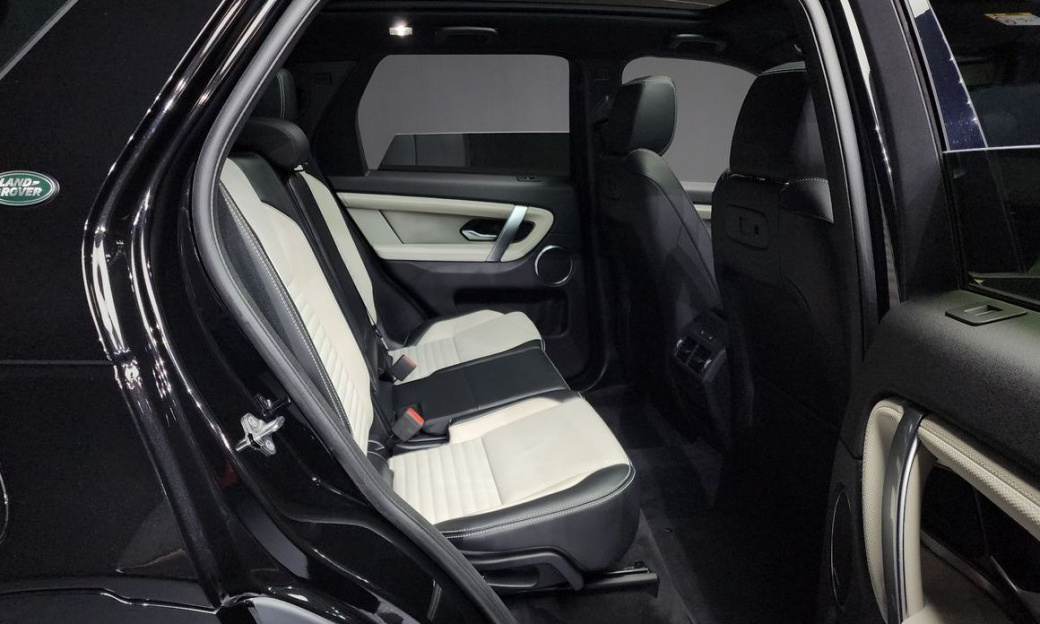 Land Rover Discovery Sport P250 Dynamic SE, 2025