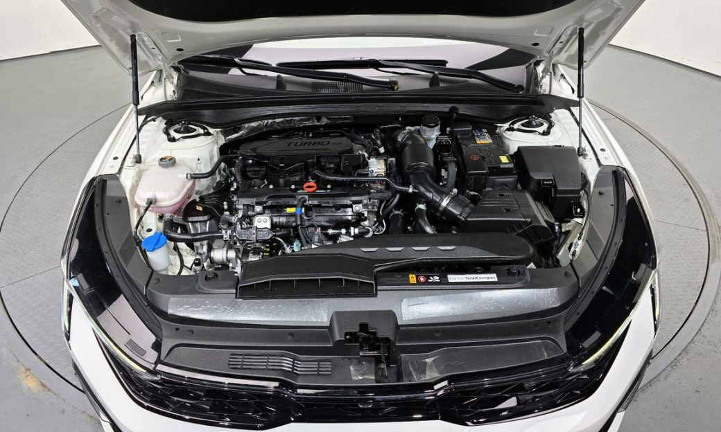 Kia K5 1.6 Turbo, 2025