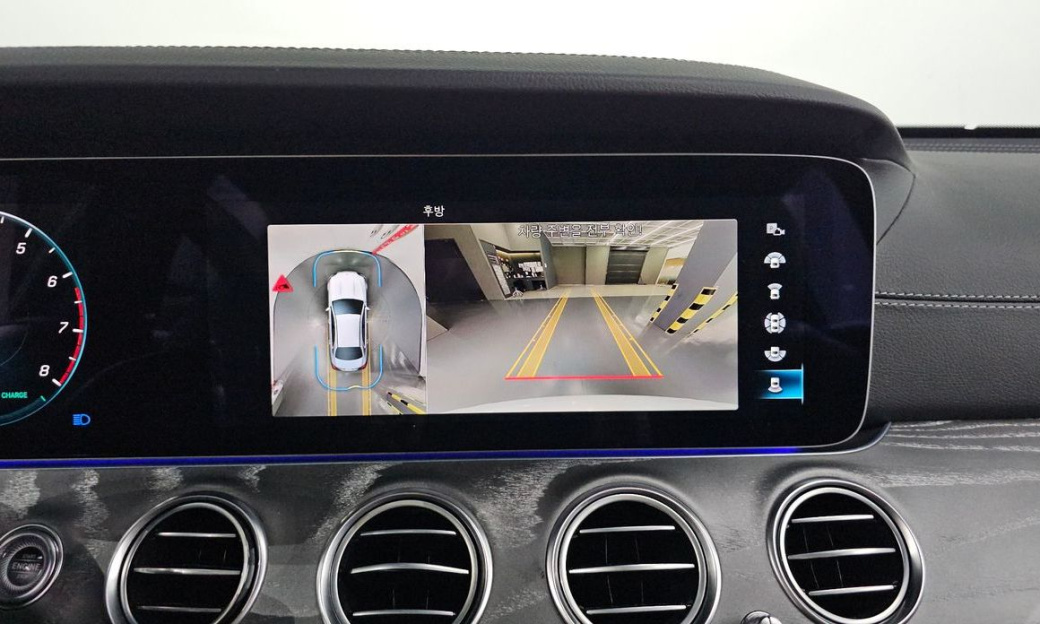 Mercedes-Benz E-Class E350 4MATIC Exclusive, 2023