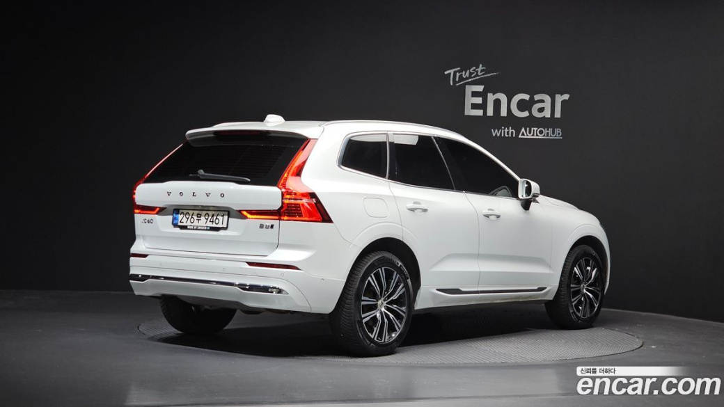 Volvo XC60 B5 Inscription, 2022