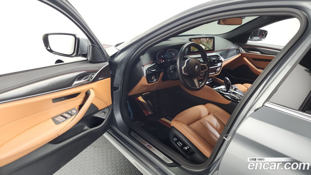 BMW 5-Series 520i M Sport, 2023