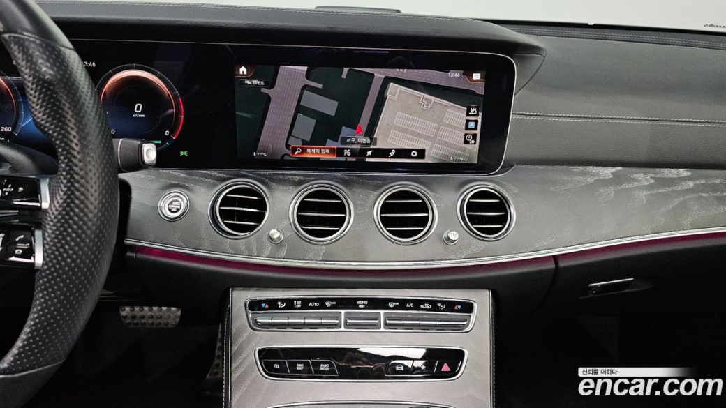 Mercedes-Benz E-Class E350 4MATIC AMG Line, 2022