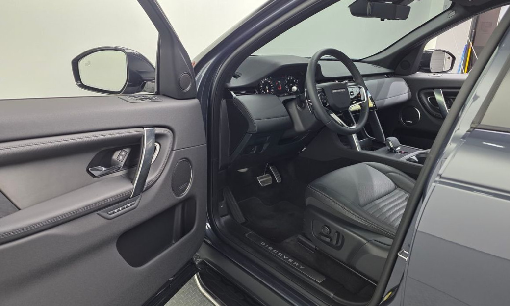 Land Rover Discovery Sport P250 Dynamic SE, 2025