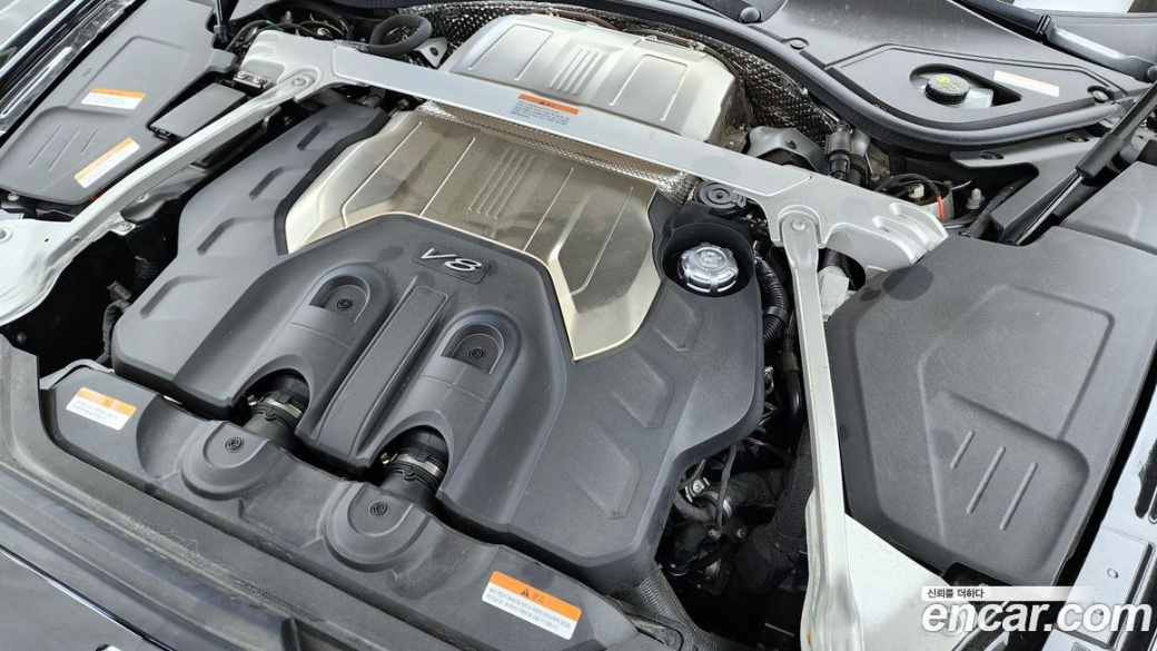 Bentley Flying Spur 4.0 Azure, 2023