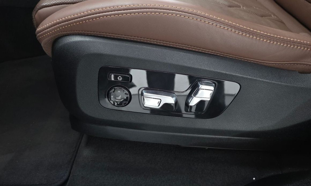 BMW X5 xDrive 40i M Sport, 2025