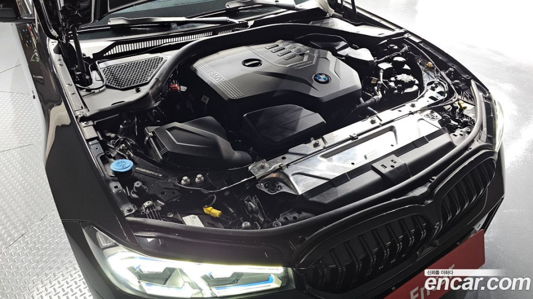 BMW 3-Series 320i M Sport, 2024
