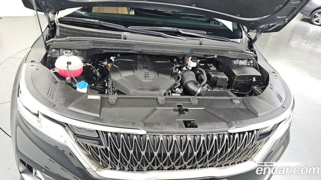 Kia Carnival 7-Seater Signature, 2023