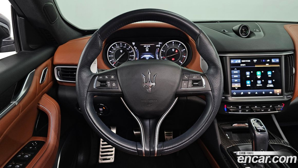 Maserati Levante 3.0 S AWD Modena, 2021