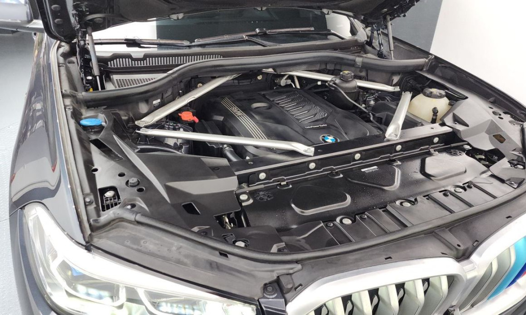 BMW X6 xDrive40i M Sport, 2022
