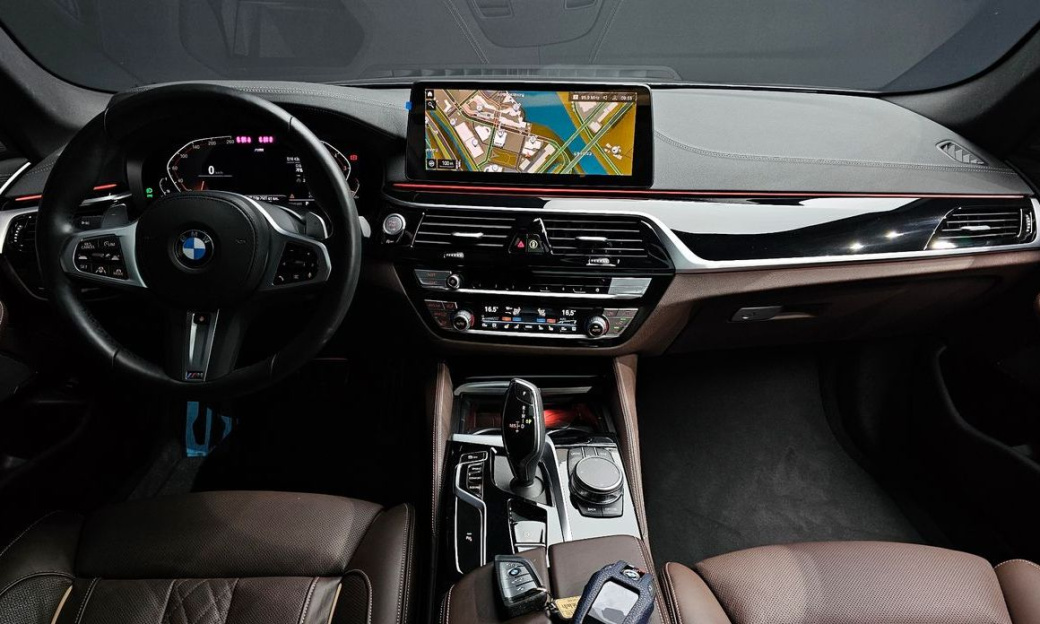 BMW 5-Series 530i M Sport Package, 2023
