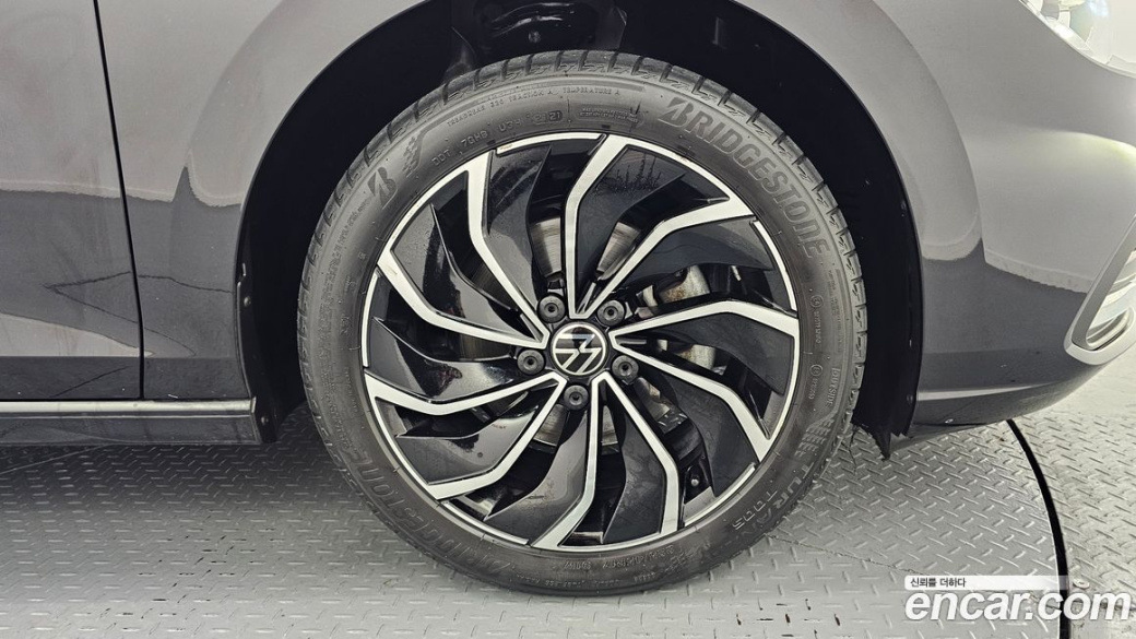 Volkswagen Golf 2.0 TDI Prestige, 2022