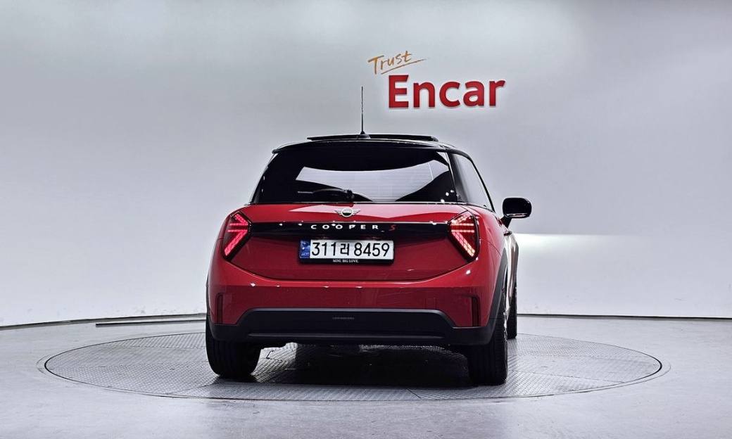Mini Cooper Favoured, 2025