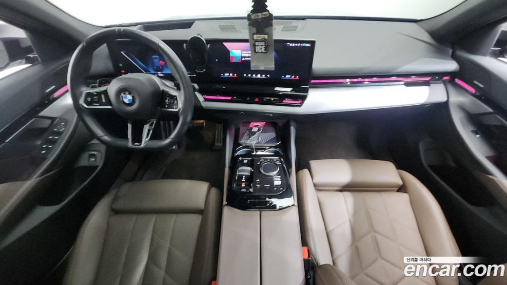 BMW 5-Series 520i M Sport, 2024