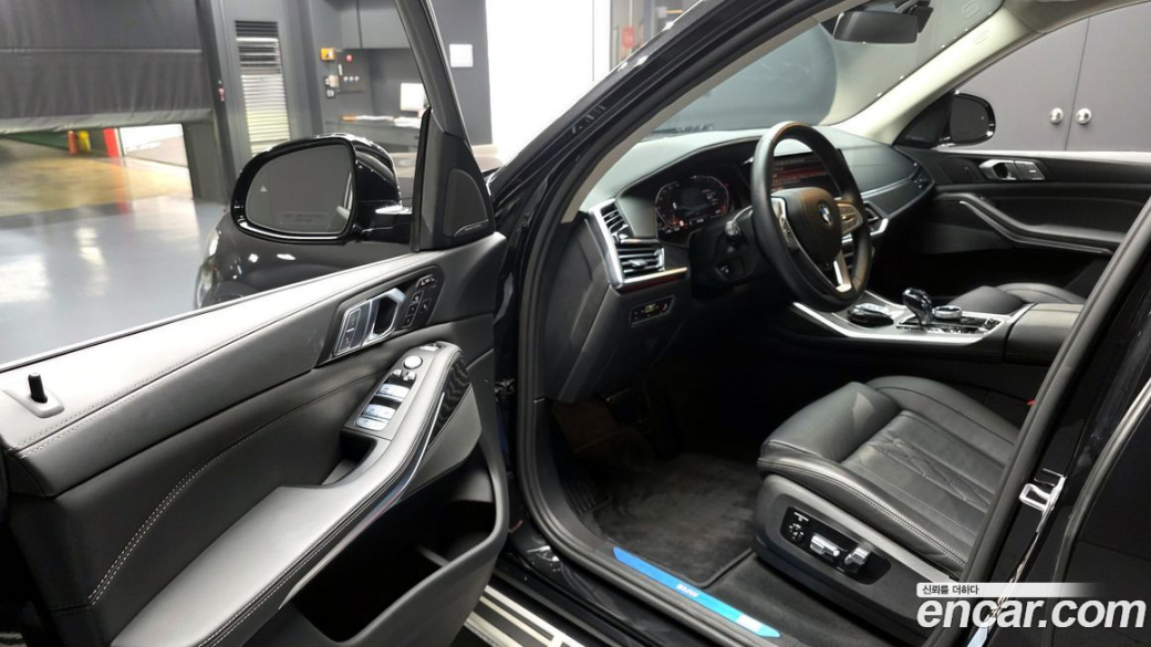 BMW X7 xDrive 40i Design Pure Excellence 6-Seater, 2022