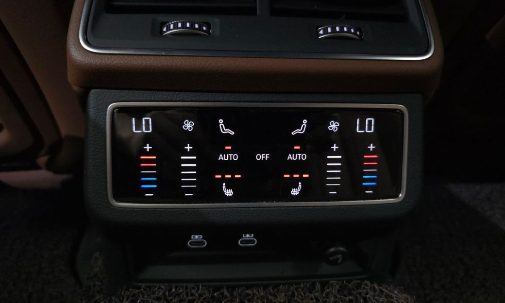 Audi A6 45 TFSI Quattro Premium, 2023