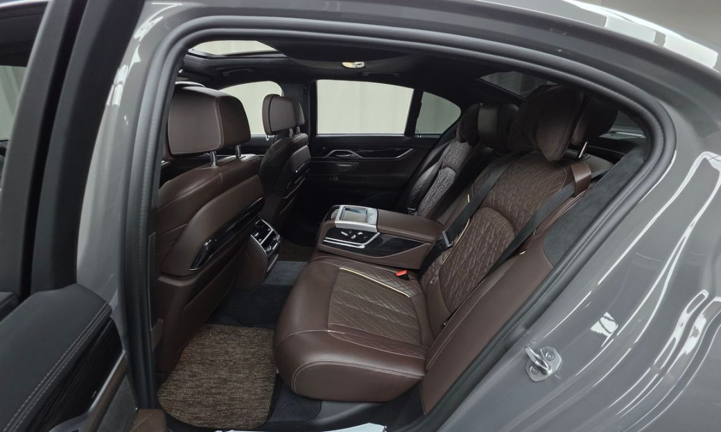 BMW 7-Series 730d xDrive M Sport, 2022
