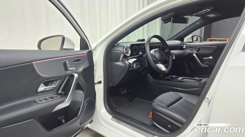 Mercedes-Benz A-Class A220 Hatchback, 2025