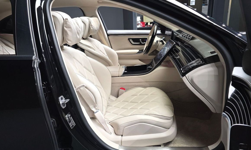 Mercedes-Benz S-Class Maybach S580 4MATIC, 2023