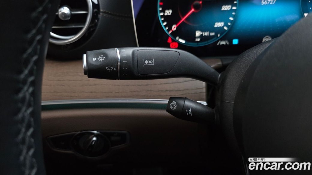 Mercedes-Benz E-Class E220d 4MATIC Exclusive, 2022