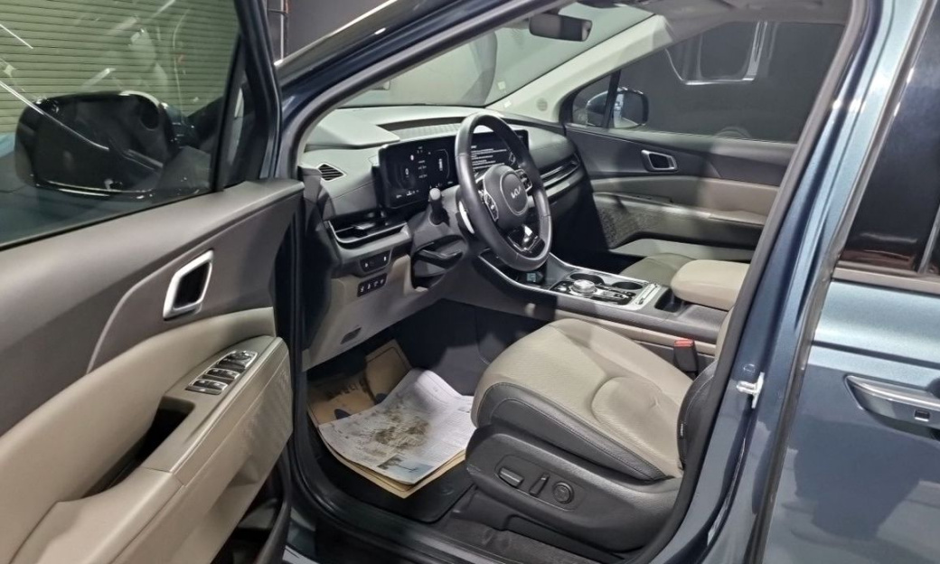 Kia Carnival 7-Seater Noblesse, 2024
