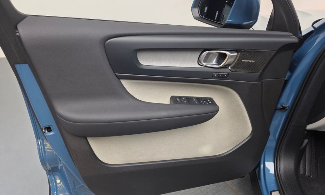 Volvo XC40 B4 Ultimate Bright, 2023