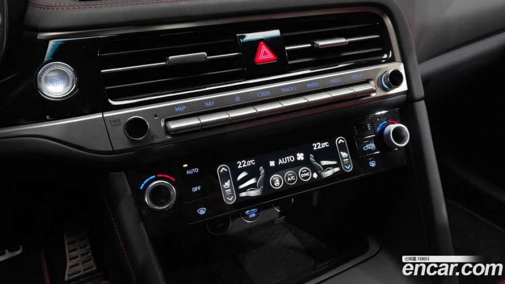 Genesis G70 Gasoline 2.5T 2WD, 2024