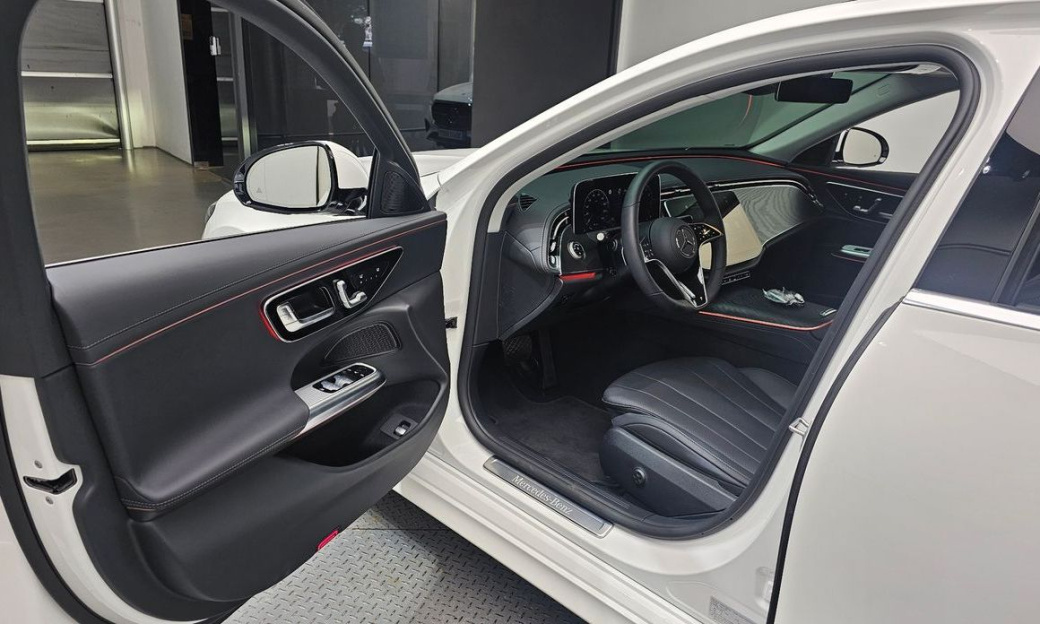 Mercedes-Benz E-Class E200 Avantgarde, 2025