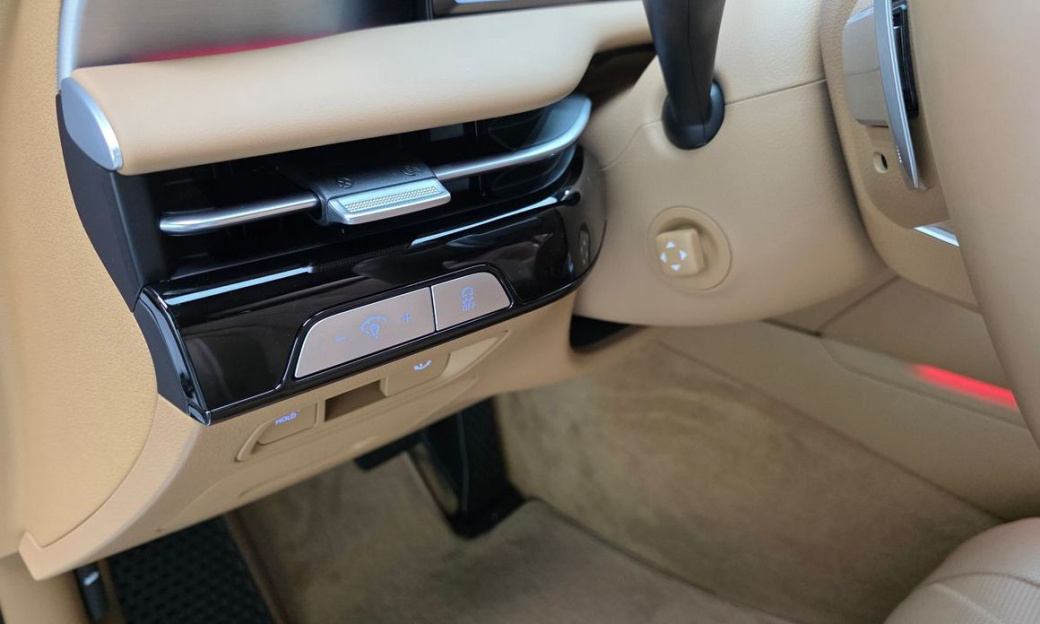 Genesis G80 Gasoline 2.5 Turbo 2WD, 2025