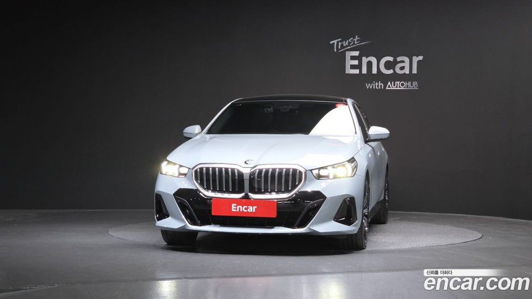 BMW 5-Series 530i xDrive M Sport, 2024