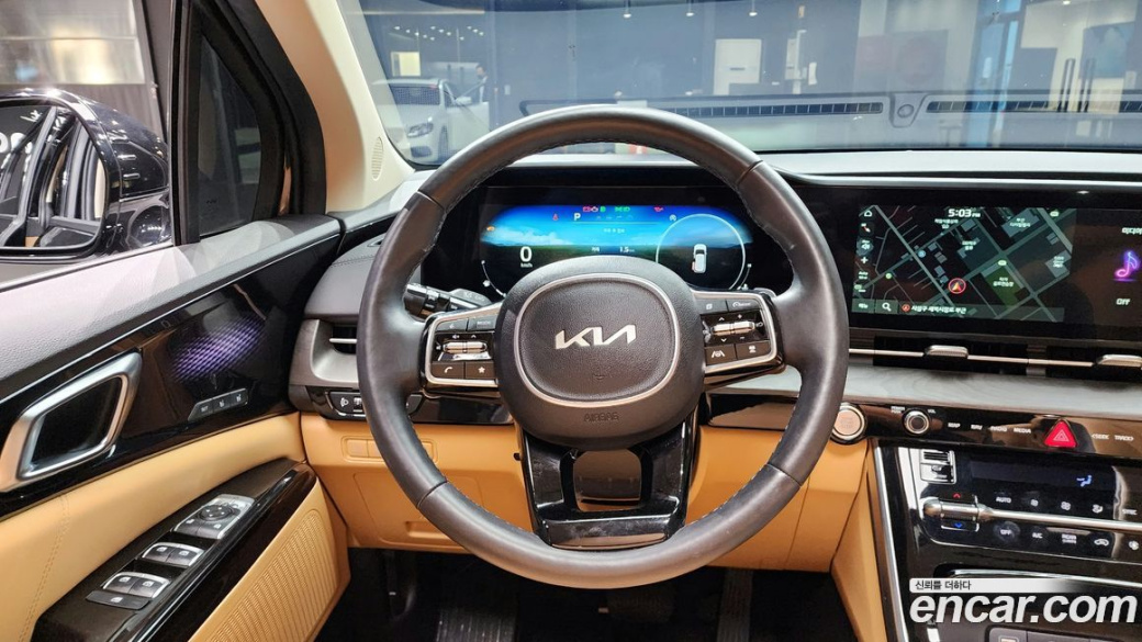 Kia Carnival 9-Seater Signature, 2023