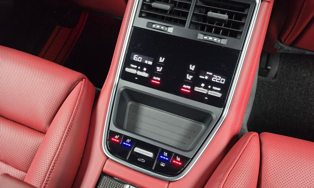 Porsche Panamera 4.0 GTS, 2024