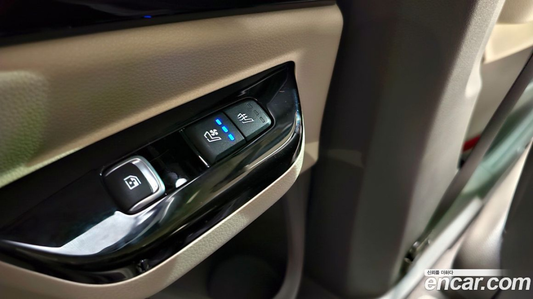 Kia Carnival 9-Seater Signature, 2022