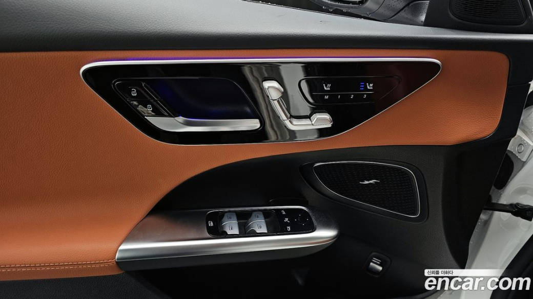 Mercedes-Benz C-Class C300 4MATIC Avantgarde, 2024