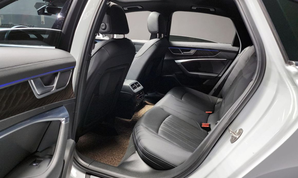 Audi A6 40 TDI Quattro Premium, 2022